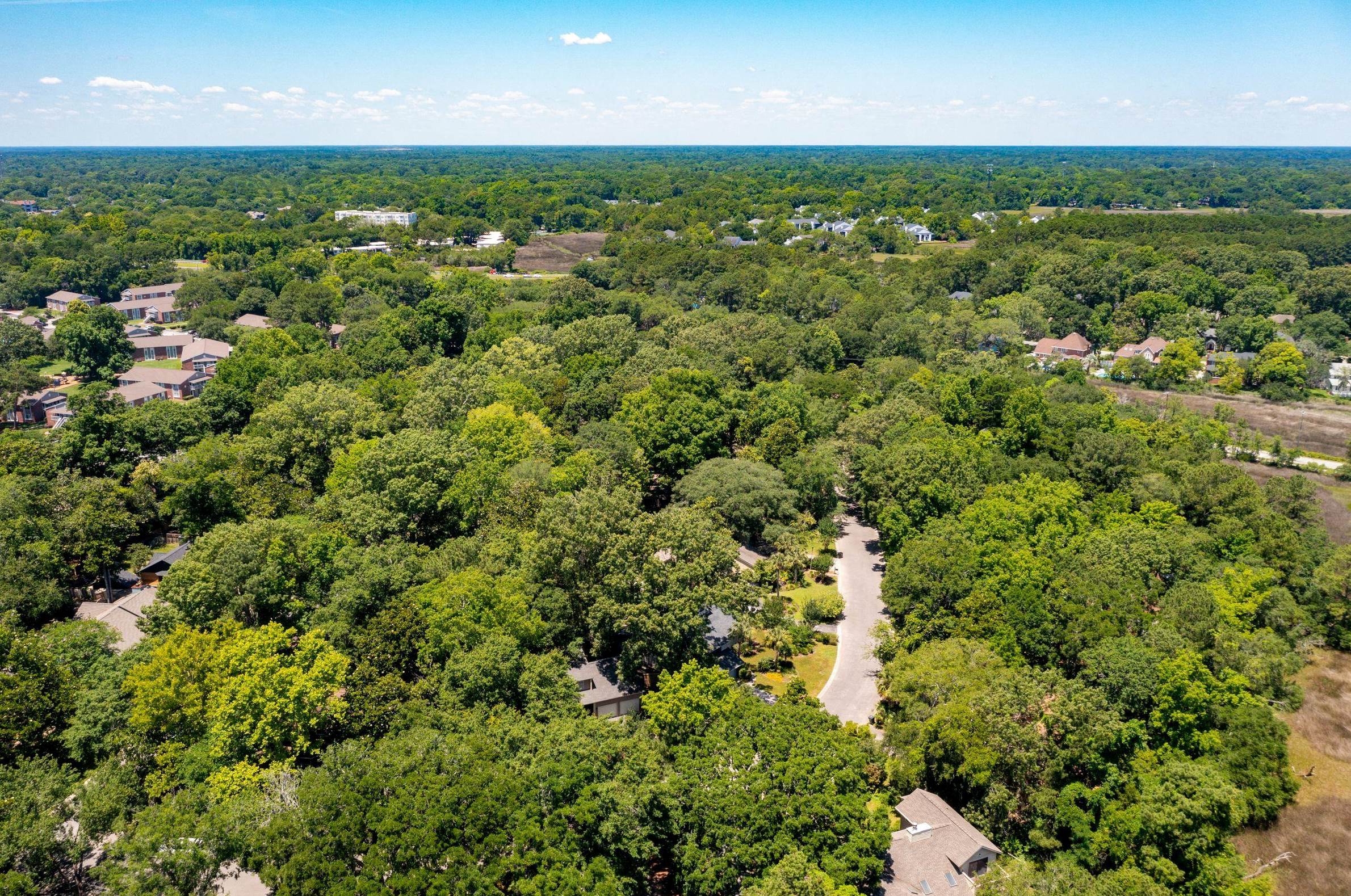 16 Arabian Dr, Charleston SC  29407-9678 exterior