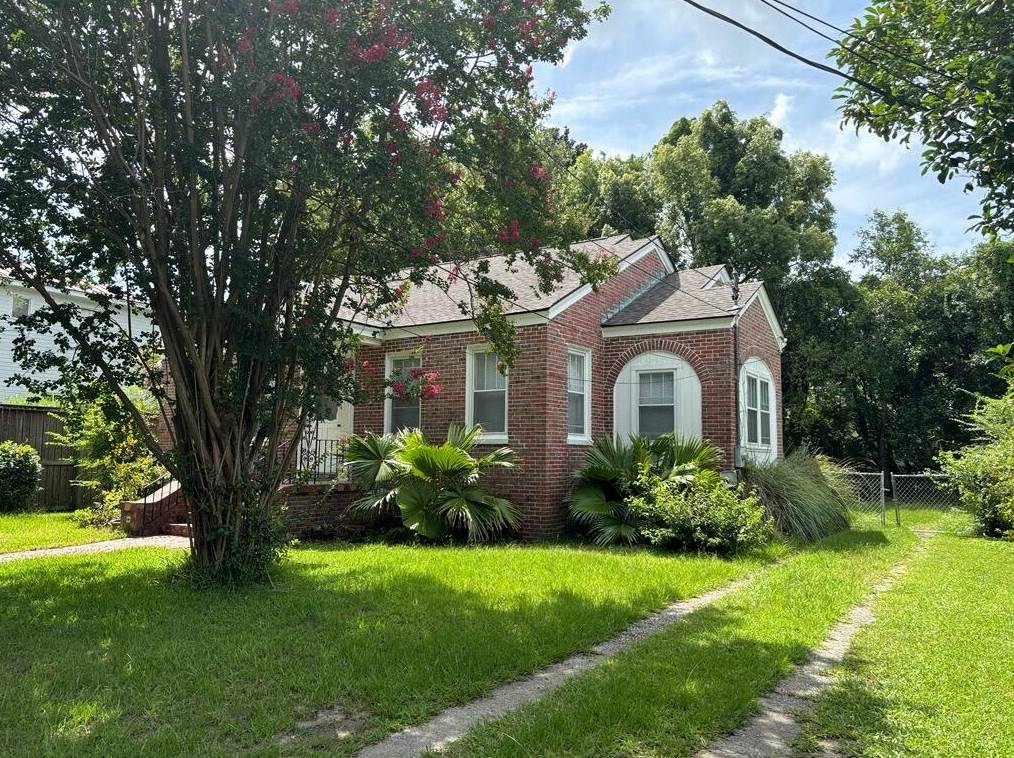 157 Grove St, Charleston SC  29403-3634 exterior