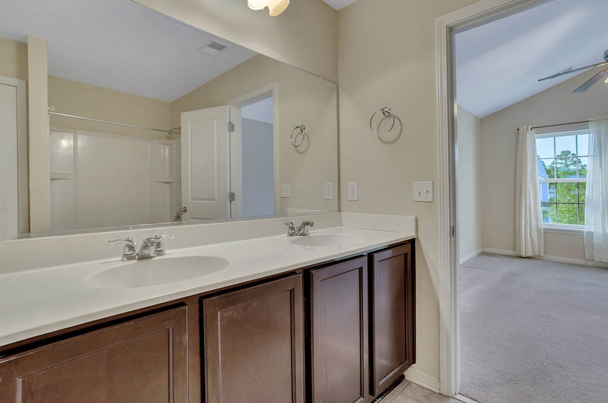 2504 Stadium Dr, Charleston SC  29406-6606 exterior