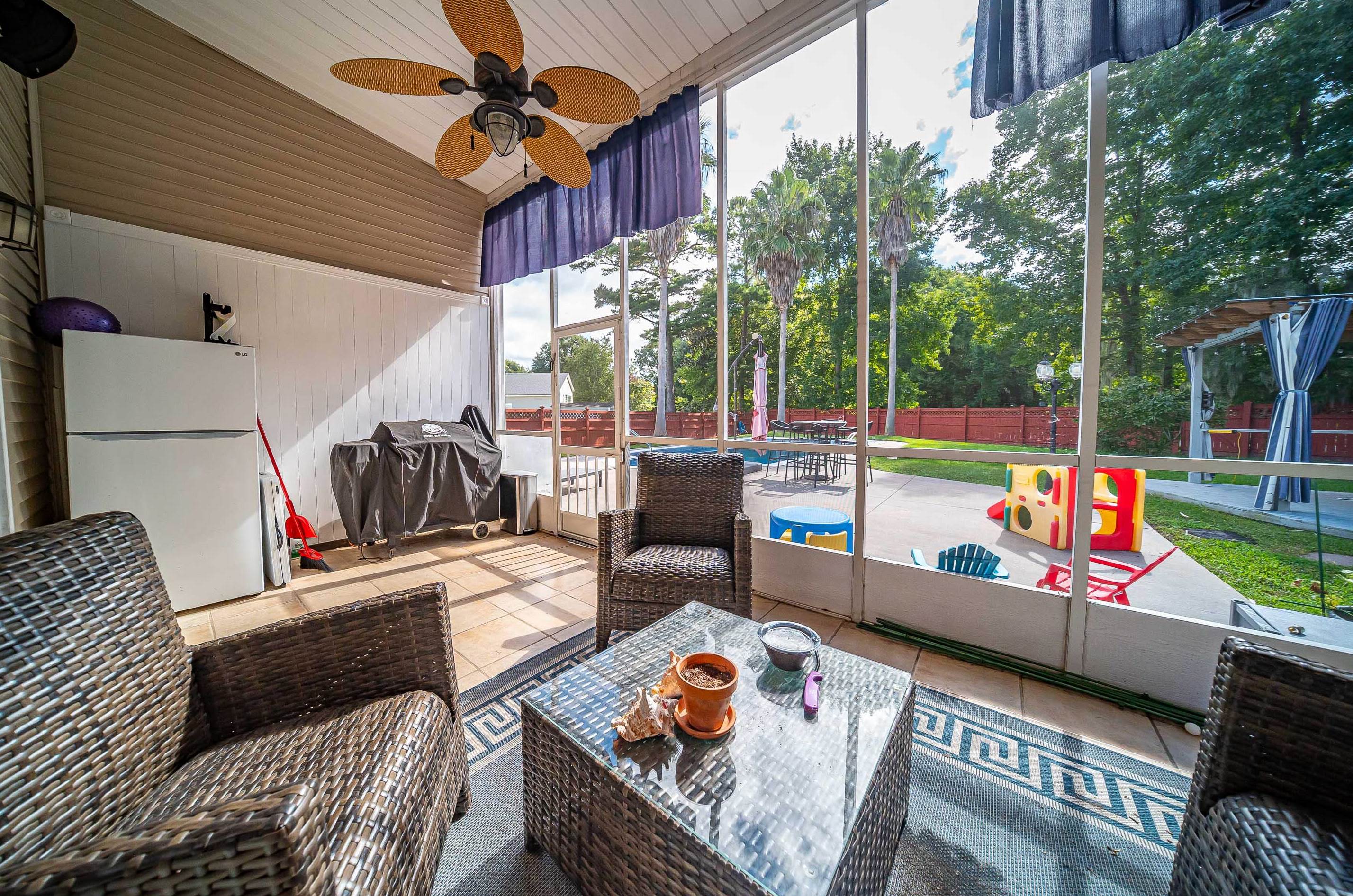 421 Blue Jasmine Ln, Charleston SC 29414-9060 exterior