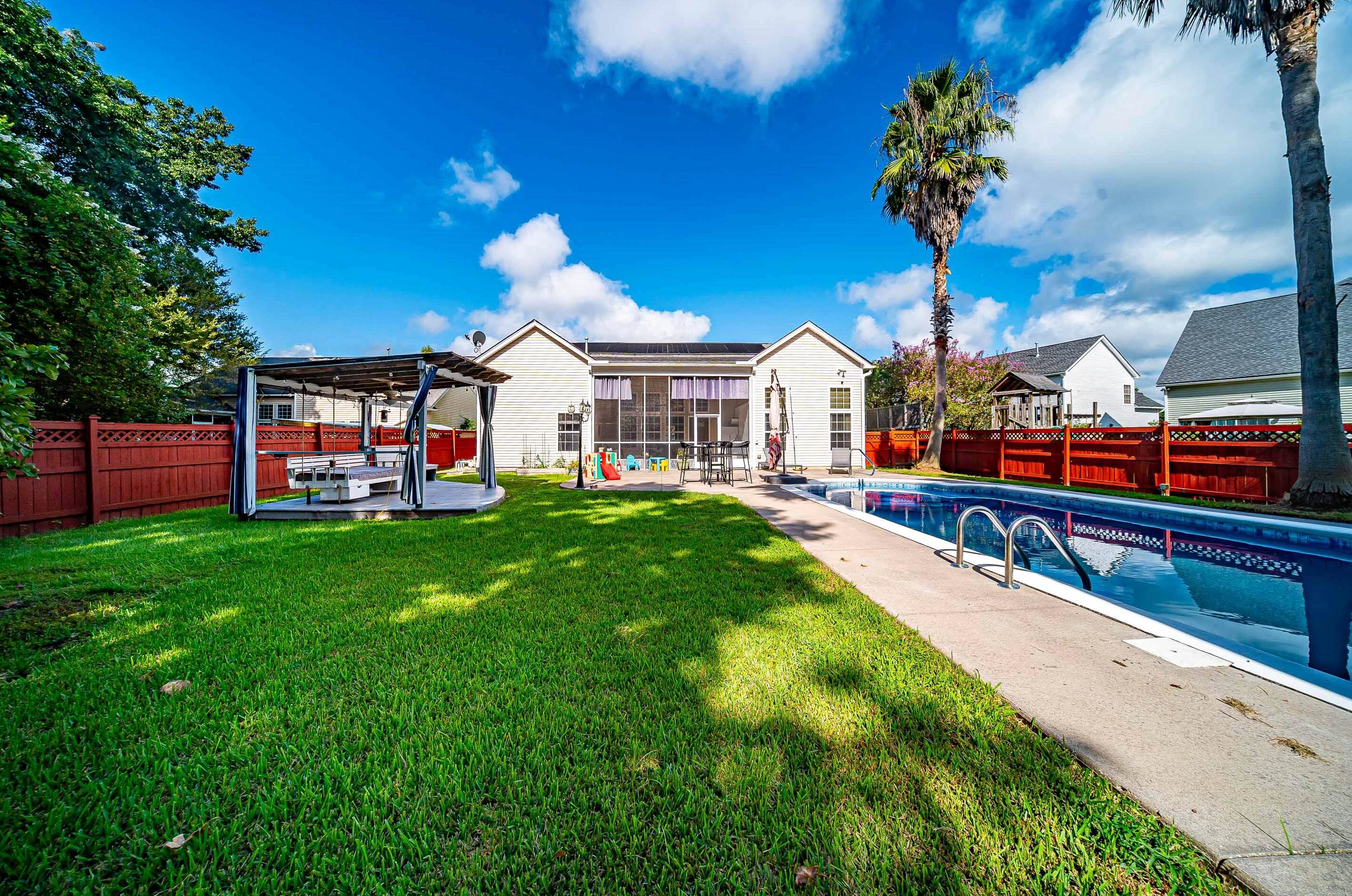 421 Blue Jasmine Ln, Charleston SC 29414-9060 exterior