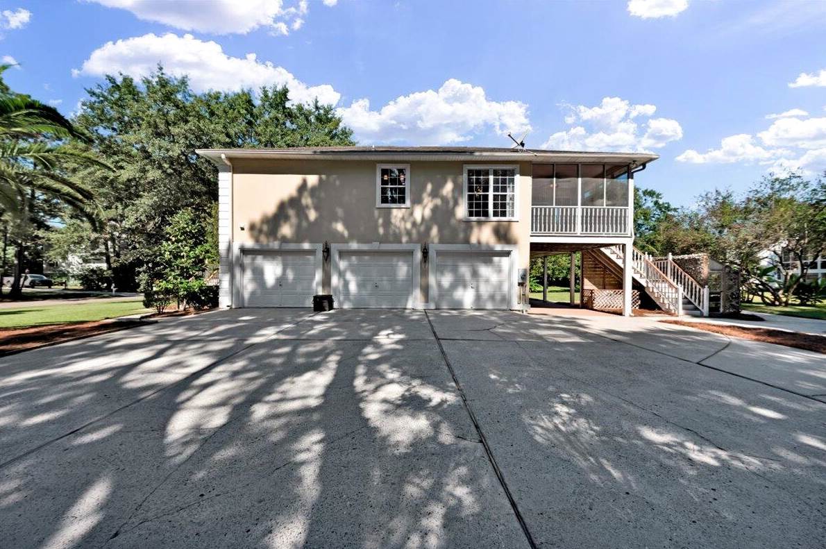 234 Ashmont Dr, Charleston SC 29492-7811 exterior