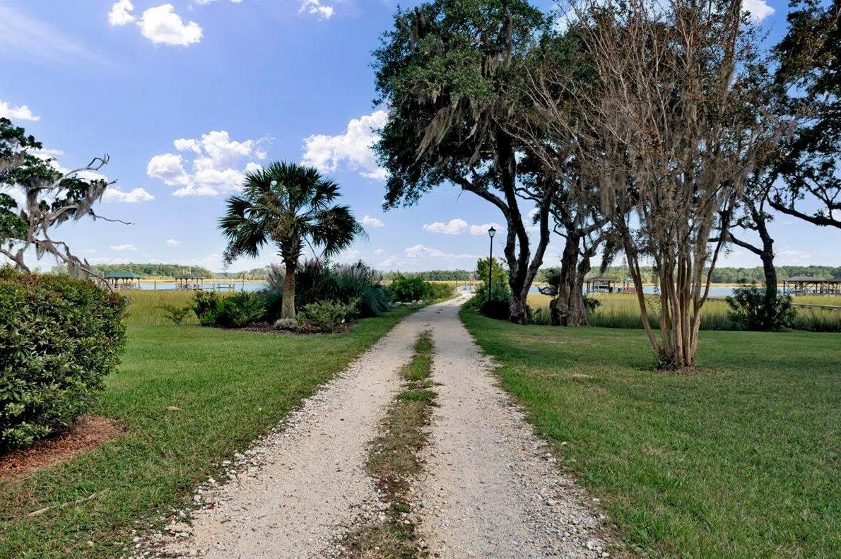 234 Ashmont Dr, Charleston SC 29492-7811 exterior