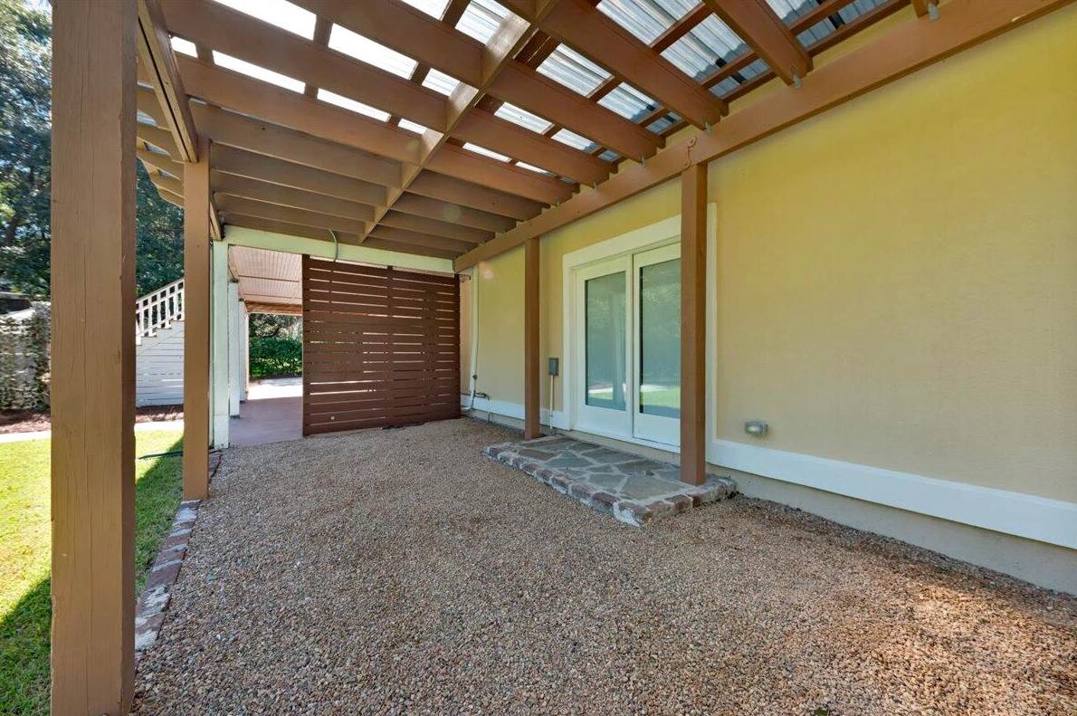 234 Ashmont Dr, Charleston SC 29492-7811 exterior