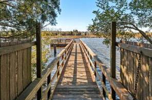 5559 Colonial Chatsworth Cir, Charleston SC  29418-2752 exterior