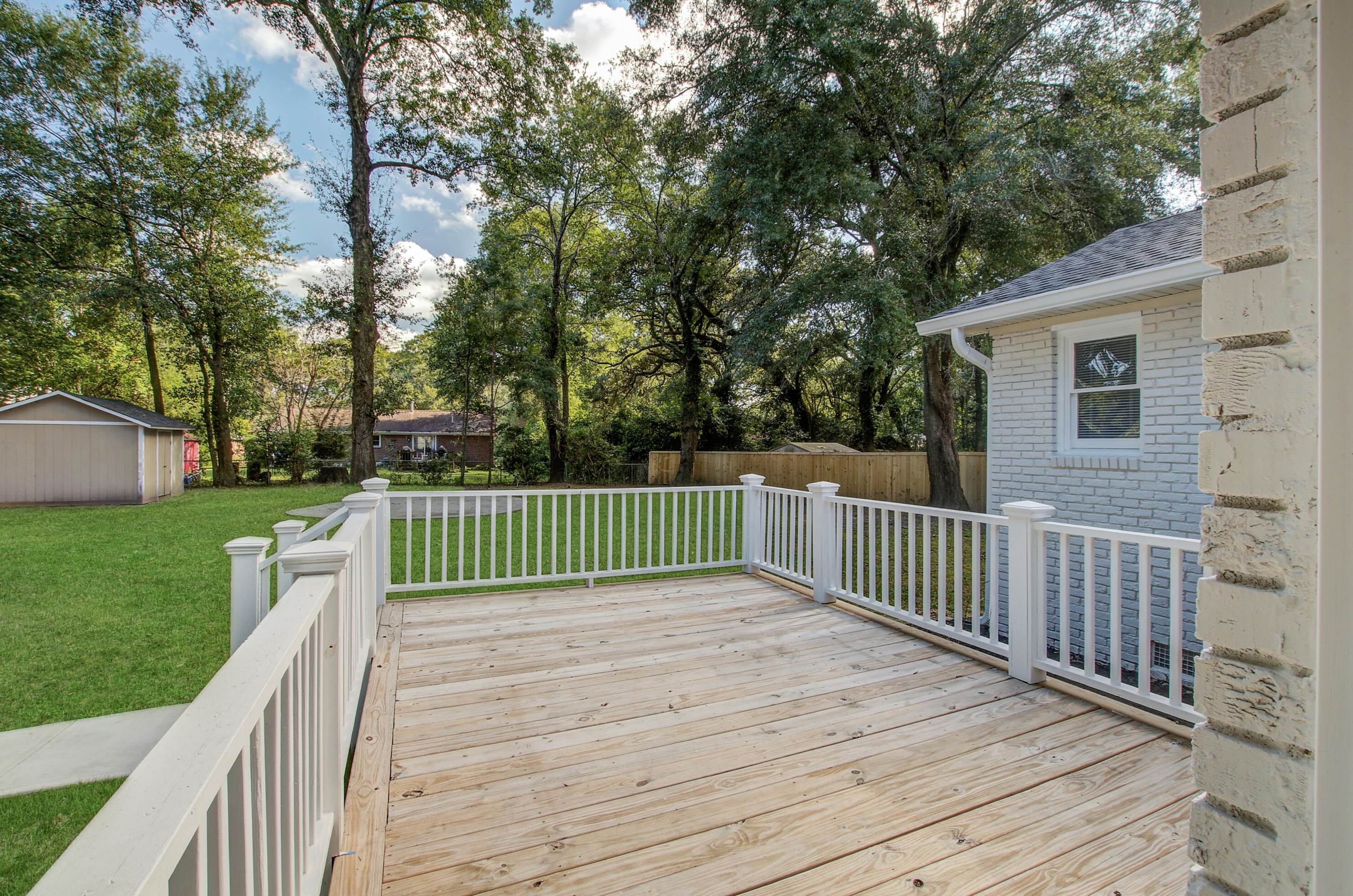 4767 Constellation Dr, Charleston SC 29418-3402 exterior