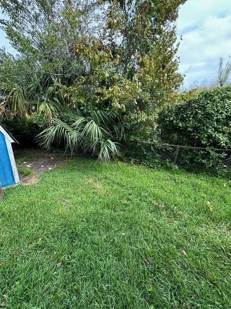 1806 Calvert St, Charleston SC 29405-8020 exterior