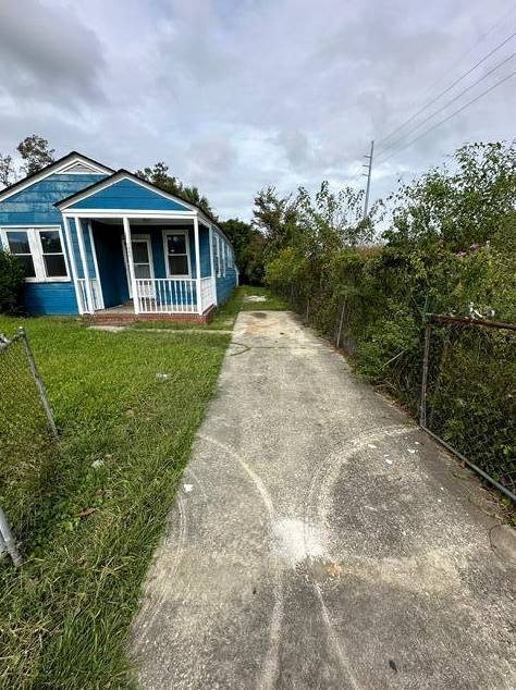 1806 Calvert St, Charleston SC 29405-8020 exterior