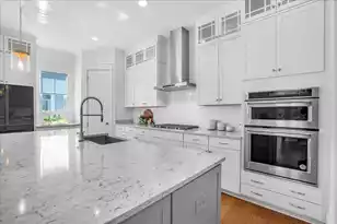 2312 Bucktail Ct, Mount Pleasant, SC 29466 - Photo 13