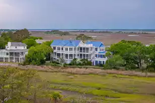 8 Seagrass Ln, Isle Of Palms, SC 29451 - Photo 77