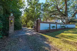 927 Fishburne Rd, Pinopolis, SC 29469 - Photo 3