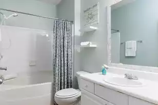 1300 Park W Blvd, Mount Pleasant, SC 29466 - Photo 17