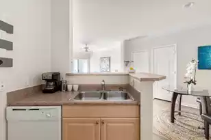 1300 Park W Blvd, Mount Pleasant, SC 29466 - Photo 11