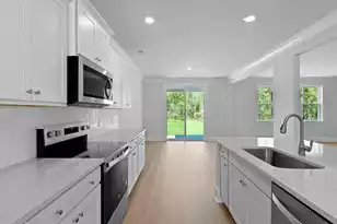 134 Lilac Grv Wy, Summerville, SC 29486 - Photo 7