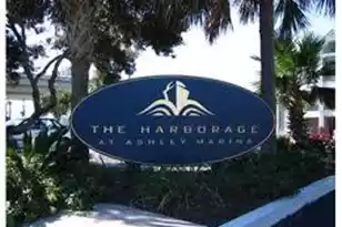 33 Lockwood Dr, Charleston, SC 29401 - Photo 5