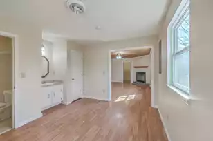 106 Mayrant St, Summerville, SC 29483 - Photo 5