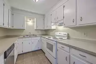 106 Mayrant St, Summerville, SC 29483 - Photo 37