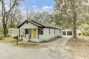 204 Delano St, Saint George, SC 29477 - Photo 3