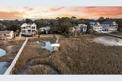 702 Erie Avenue E, Folly Beach, SC 29439 - Photo 13