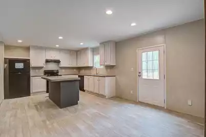 413 Peacock Lane, Summerville, SC 29486 - Photo 3