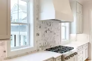 3889 Summerton St, Mount Pleasant, SC 29466 - Photo 5