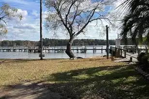 1062 Golf Cart Ln, Summerton, SC 29148 - Photo 3