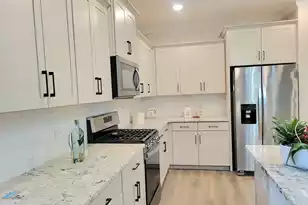 609 Sienna Wy, Summerville, SC 29486 - Photo 15