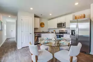 128 Culbertson Ct, Holly Hill, SC 29059 - Photo 7