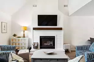 1237 Llewellyn Rd, Mount Pleasant, SC 29464 - Photo 7