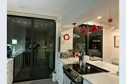 330 Concord Street #6C, Charleston, SC 29401 - Photo 5