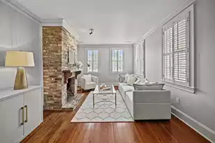 34 Pinckney St, Charleston, SC 29401 - Photo 7