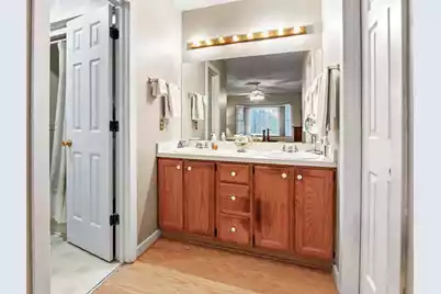 302 Summerset Lane, Summerville, SC 29483 - Photo 15