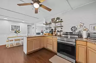 1386 Hobbs Dr, Summerton, SC 29148 - Photo 17