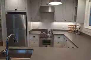 36 Charlotte St, Charleston, SC 29403 - Photo 7