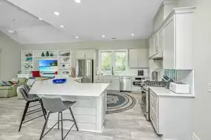 2501 Myrtle St, Edisto Beach, SC 29438 - Photo 13