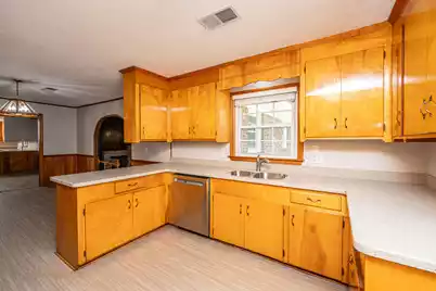 5823 Lakeview Drive, Hanahan, SC 29410 - Photo 15