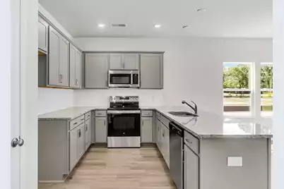 1001 Par Three Court, Manning, SC 29102 - Photo 3