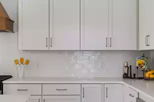 1340 Lucinda St, Mount Pleasant, SC 29466 - Photo 15