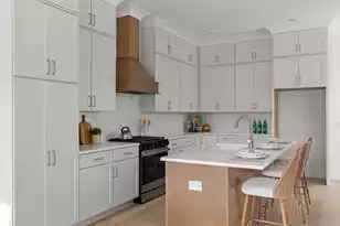 1340 Lucinda St, Mount Pleasant, SC 29466 - Photo 3