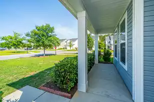 201 Bigleaf Ct, Summerville, SC 29486 - Photo 9