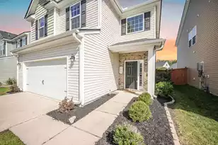 743 Redbud Ln, Summerville, SC 29486 - Photo 5