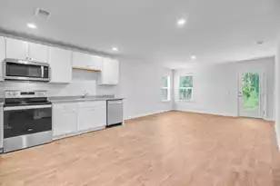 407 Spruce Ivy St, Moncks Corner, SC 29461 - Photo 9