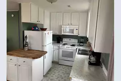 1736 Ashley Avenue E, Folly Beach, SC 29439 - Photo 9