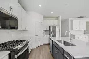 421 Radiant Blue Wy, Summerville, SC 29486 - Photo 5