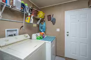725 Hildebrand Dr, Bonneau, SC 29431 - Photo 43