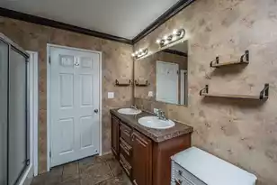 725 Hildebrand Dr, Bonneau, SC 29431 - Photo 7