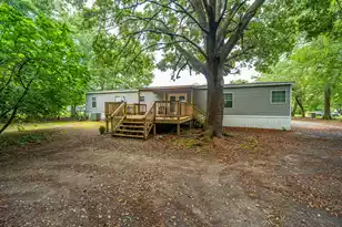 725 Hildebrand Dr, Bonneau, SC 29431 - Photo 35