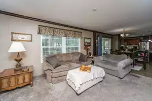 725 Hildebrand Dr, Bonneau, SC 29431 - Photo 27