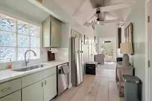 622 Cooper Ave E, Folly Beach, SC 29439 - Photo 15