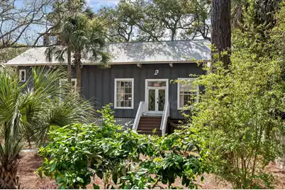 622 Cooper Avenue E, Folly Beach, SC 29439 - Photo 5